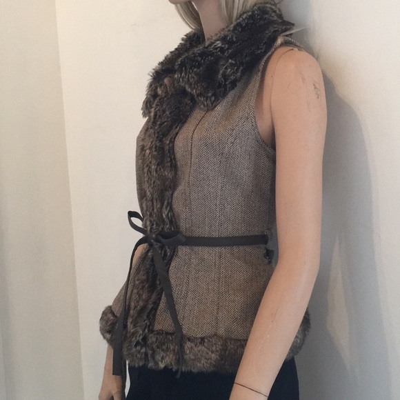 Beautiful Brn/Crm Herringbone Faux Fur Vest - Picture 4 of 7